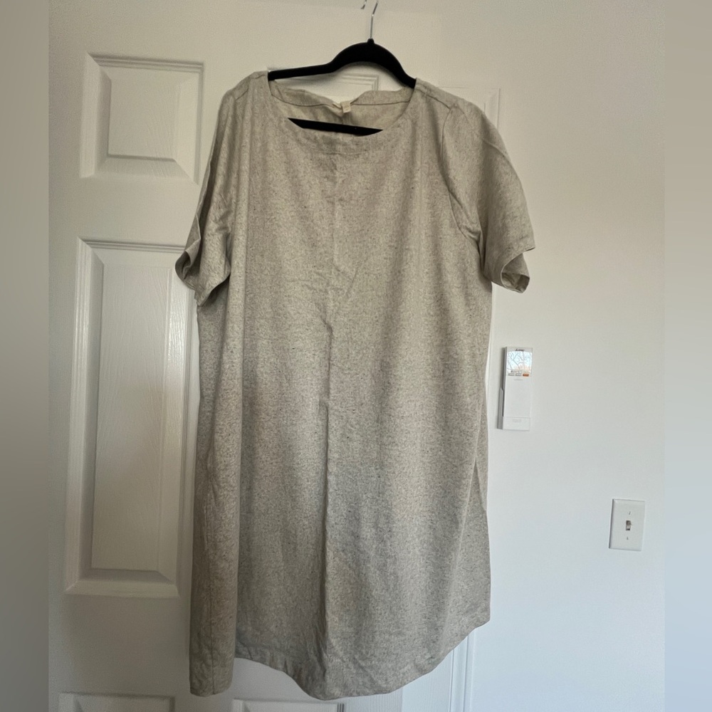 Eileen Fisher Light Gray Top